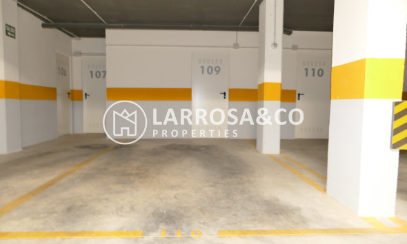 Resale - Apartment - Dehesa de Campoamor - Costa Blanca