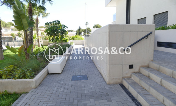 Resale - Apartment - Dehesa de Campoamor - Costa Blanca