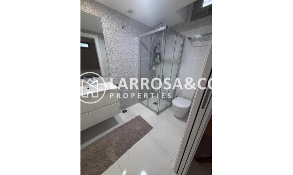 Resale - Detached House/Villa - Villamartin - Costa Blanca