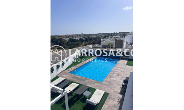 Resale - Detached House/Villa - Villamartin - Costa Blanca