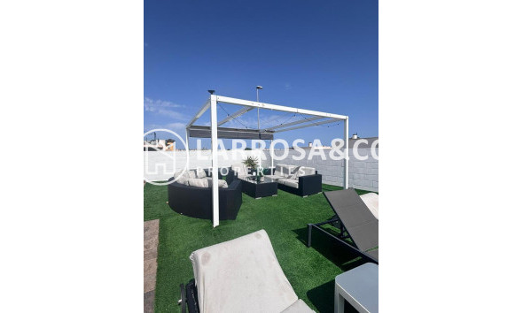 Resale - Detached House/Villa - Villamartin - Costa Blanca