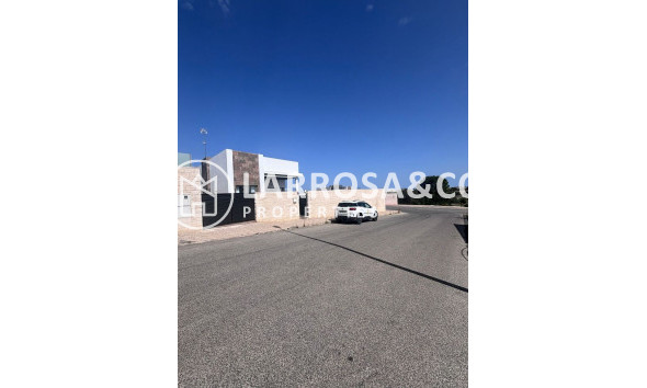 Resale - Detached House/Villa - Villamartin - Costa Blanca