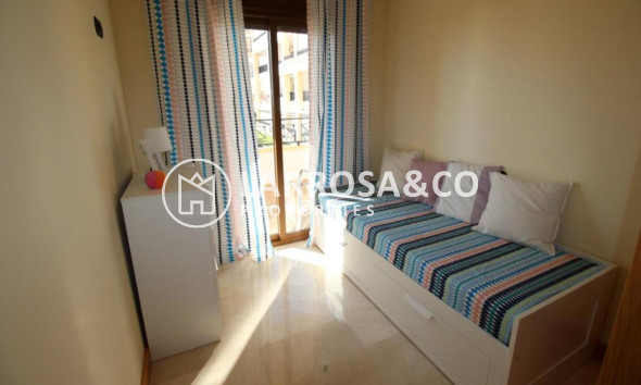 resale-apartment-beach-guardamar-bedroom-2-bed-rv2104