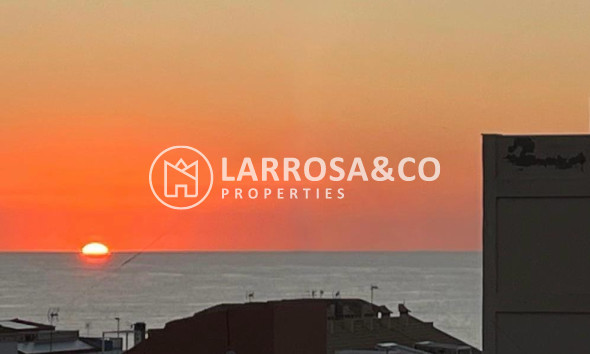Resale - Apartment - Torrevieja - La Mata
