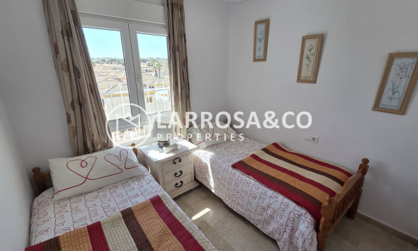 Resale - Apartment - Villamartin - Costa Blanca