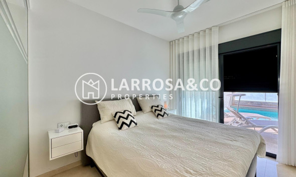 Resale - Detached House/Villa - San Miguel de Salinas - Bellavista