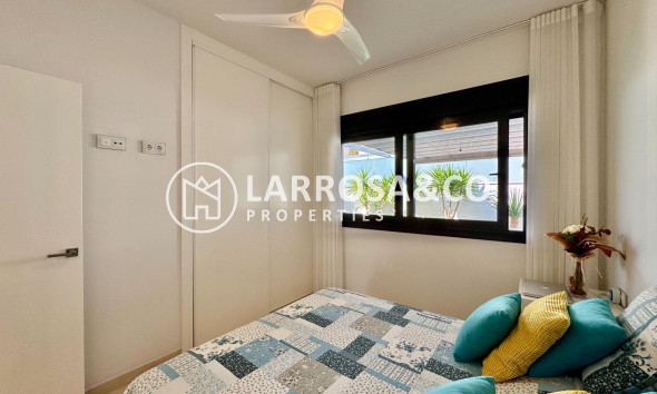 Resale - Detached House/Villa - San Miguel de Salinas - Bellavista