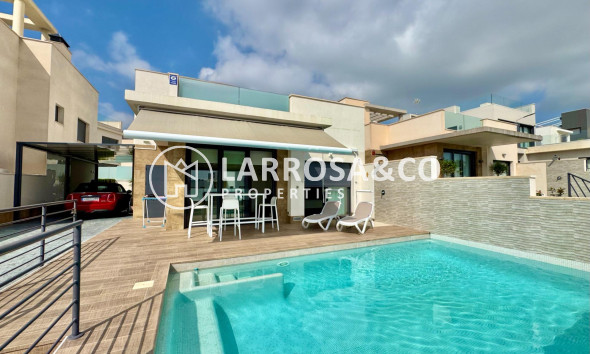 Resale - Detached House/Villa - San Miguel de Salinas - Bellavista