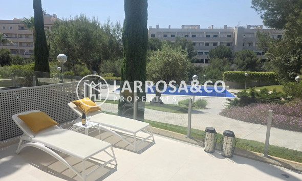 Resale - Apartment - Villamartin - Costa Blanca