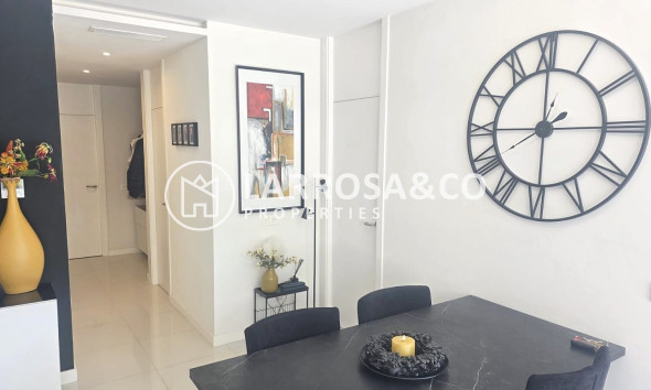 Resale - Apartment - Villamartin - Costa Blanca