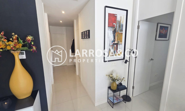 Resale - Apartment - Villamartin - Costa Blanca