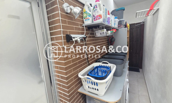Resale - Apartment - Villamartin - Costa Blanca