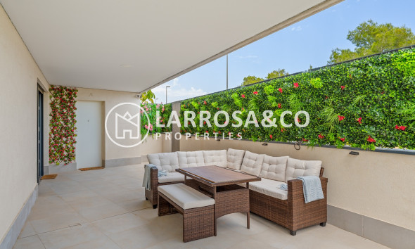 Resale - Apartment - Dehesa de Campoamor - Costa Blanca