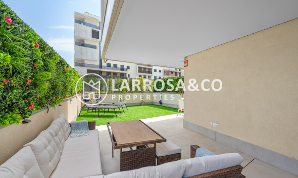 Resale - Apartment - Dehesa de Campoamor - Costa Blanca