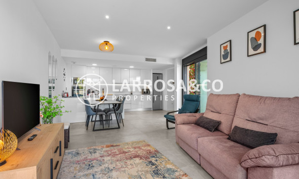 Resale - Apartment - Dehesa de Campoamor - Costa Blanca