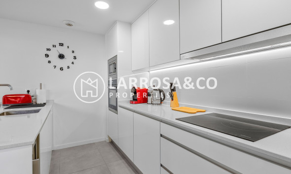 Resale - Apartment - Dehesa de Campoamor - Costa Blanca