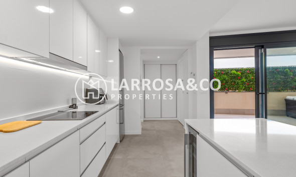 Resale - Apartment - Dehesa de Campoamor - Costa Blanca