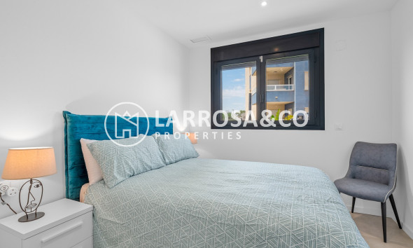 Resale - Apartment - Dehesa de Campoamor - Costa Blanca