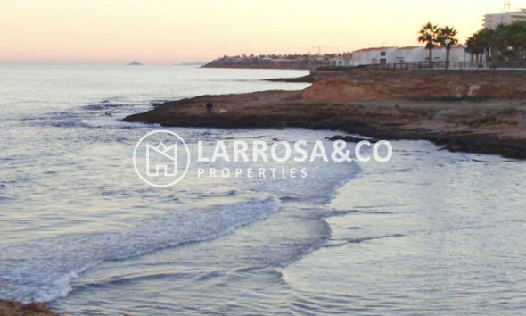 Resale - Apartment - Villamartin - Costa Blanca