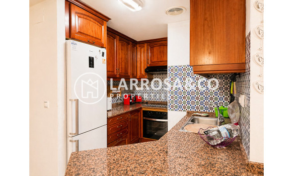 Resale - Apartment - Torrevieja - Playa de los locos