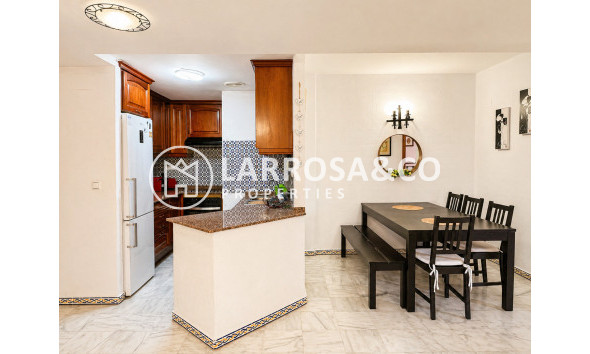 Resale - Apartment - Torrevieja - Playa de los locos