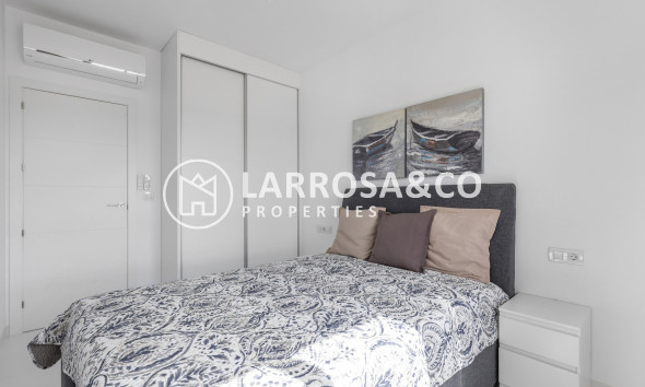 Resale - Apartment - San Miguel de Salinas - Inland