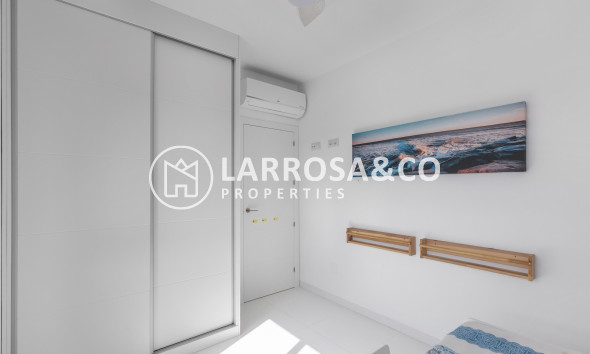 Resale - Apartment - San Miguel de Salinas - Inland