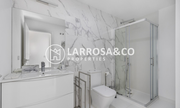 Resale - Apartment - San Miguel de Salinas - Inland