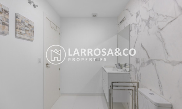 Resale - Apartment - San Miguel de Salinas - Inland