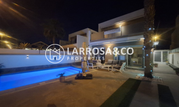 A Vendre - Villa - Pilar de la Horadada - Costa Blanca