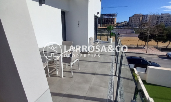 Reventa - Atico - San Miguel de Salinas - Costa Blanca
