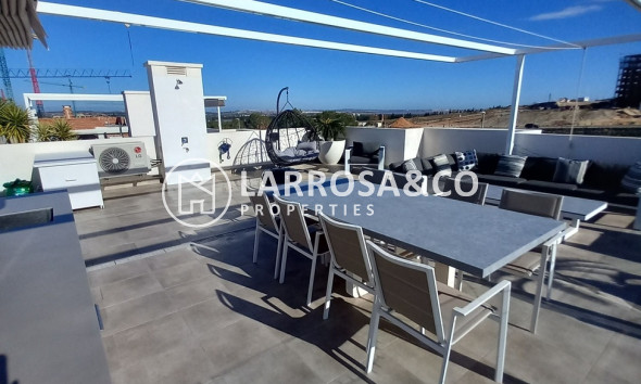 Reventa - Atico - San Miguel de Salinas - Costa Blanca