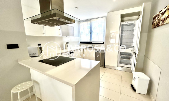Resale - Apartment - Villamartin - Costa Blanca
