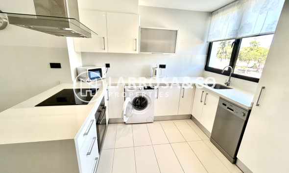 Resale - Apartment - Villamartin - Costa Blanca