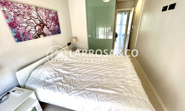 Resale - Apartment - Villamartin - Costa Blanca