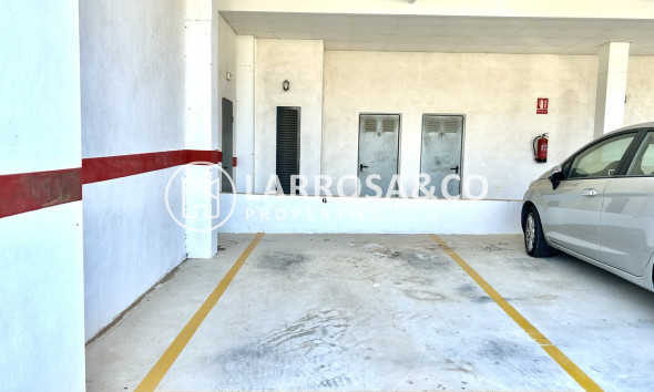 Resale - Apartment - Villamartin - Costa Blanca