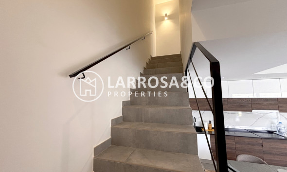Resale - Detached House/Villa - Villamartin - Costa Blanca