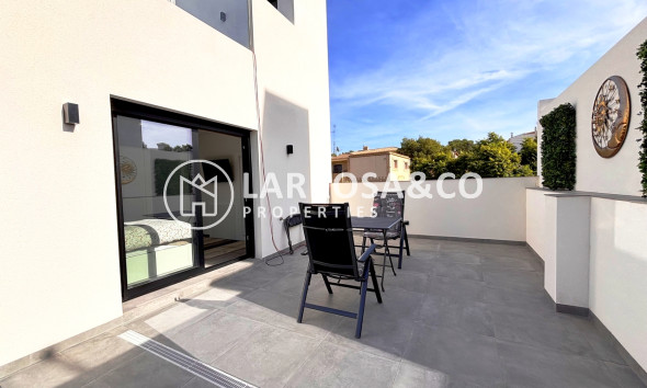 Resale - Detached House/Villa - Villamartin - Costa Blanca