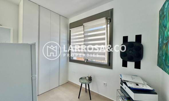 Resale - Detached House/Villa - San Miguel de Salinas - Blue Lagoon - Galán