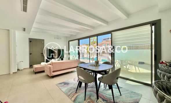 Resale - Detached House/Villa - San Miguel de Salinas - Blue Lagoon - Galán
