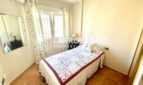 Resale - Semi-detached house - Torre de La Horadada - Costa Blanca