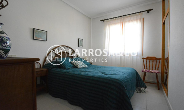 reventa-bungalow-guardamar-moncayo-dormitorio-principal-rv2063