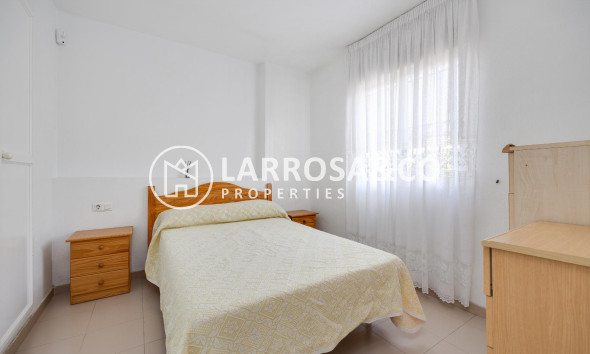 Resale - Bungalow - Torrevieja - Playa de los Naufragos