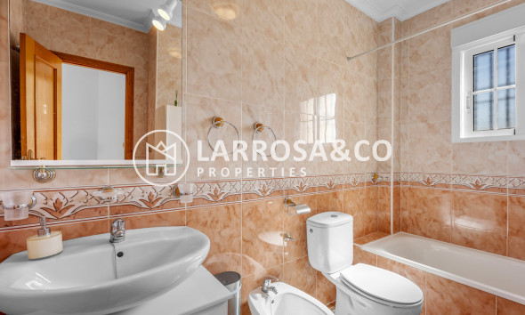 Resale - Semi-detached house - Cabo Roig - Costa blanca