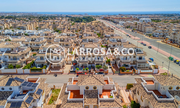 Resale - Semi-detached house - Cabo Roig - Costa blanca