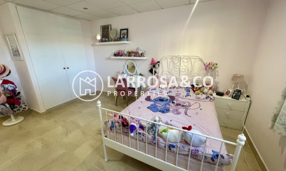 Resale - Detached House/Villa - Urb. La Marina - Inland