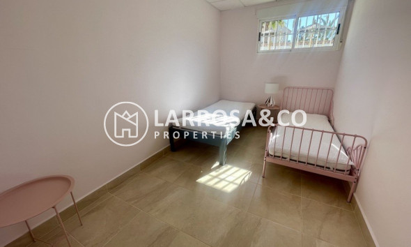 Resale - Detached House/Villa - Urb. La Marina - Inland