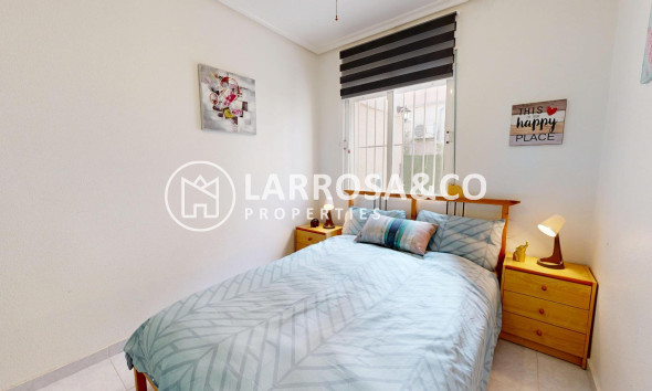 Reventa - Adosado - San Miguel de Salinas - 03193