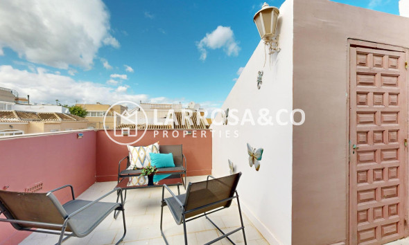 Reventa - Adosado - San Miguel de Salinas - 03193