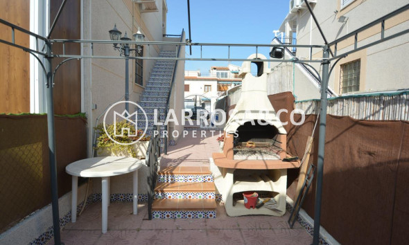 reventa-bungalow-guardamar-moncayo-terraza-barbacoa-rv2063
